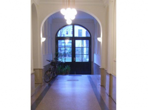  Garten Apartment Grünentorgasse  Вена
